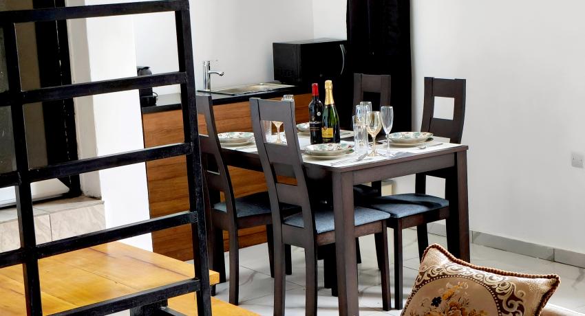 LYANA ( Suite parentale)